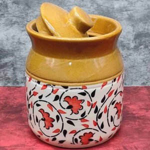 Elegant ceramic jars with lids (500 ml)